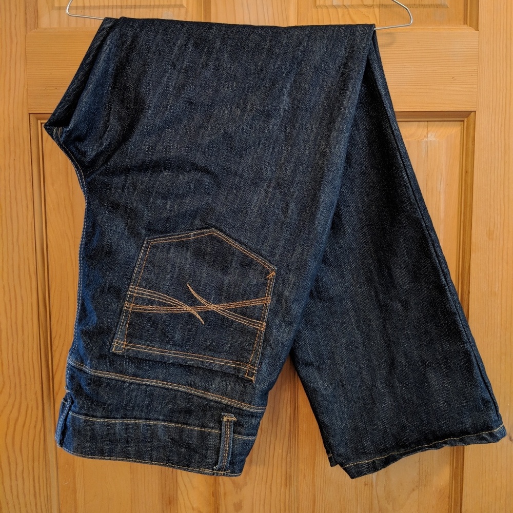 Women's Straight Leg Jeans